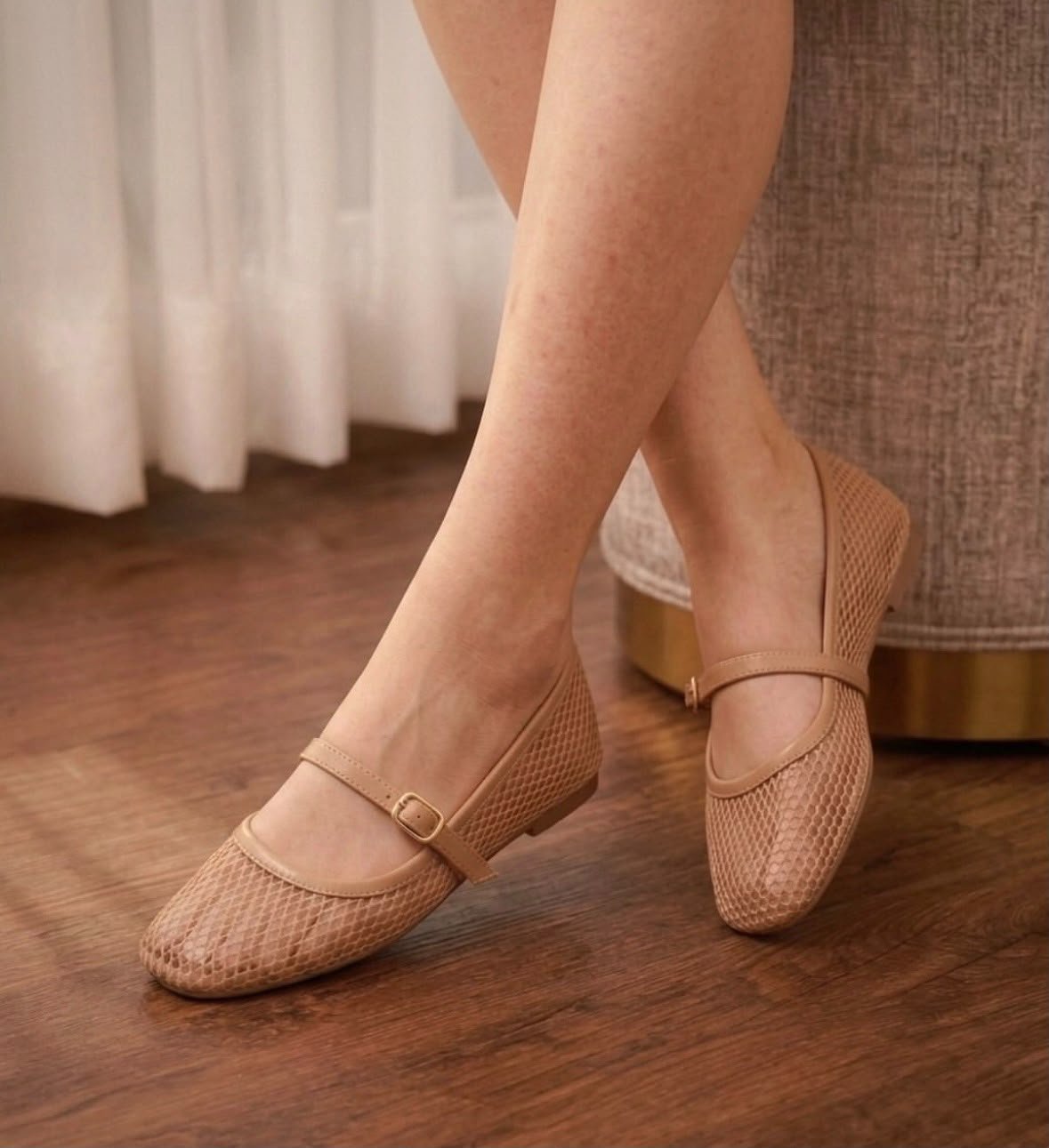 Flats & sandals