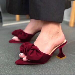 Zara Bow Heels detail view
